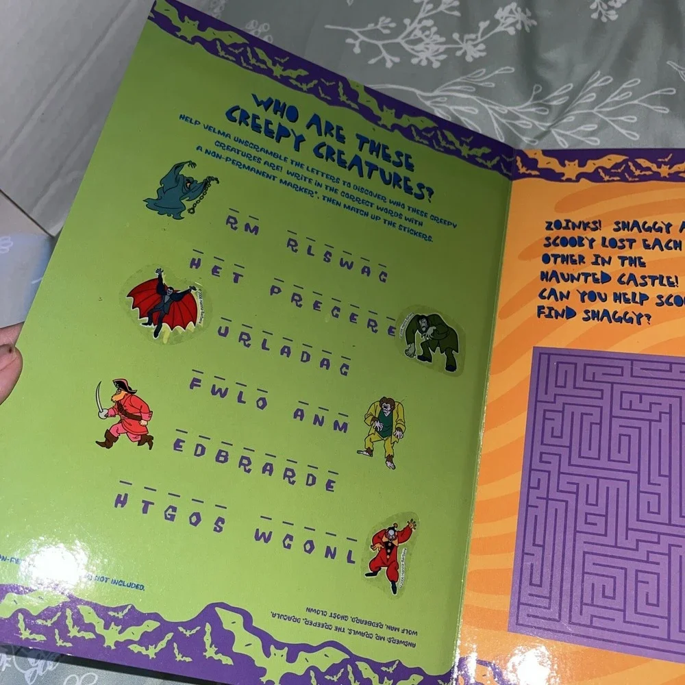Scooby Doo Activity Book And Floor Puzzle . Board Book ,2006 , Warner Brothers‎